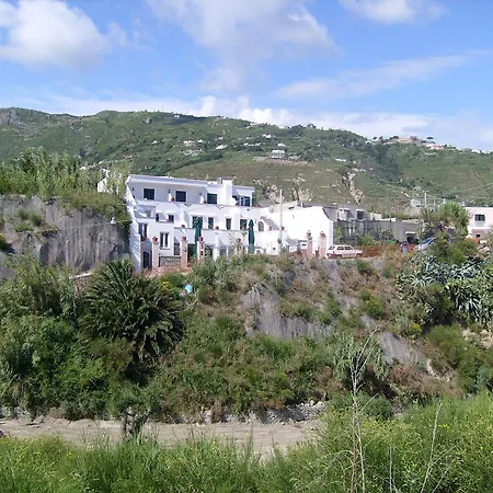 ホテル　ヴィラ　フメリエ 3* Forio di Ischia